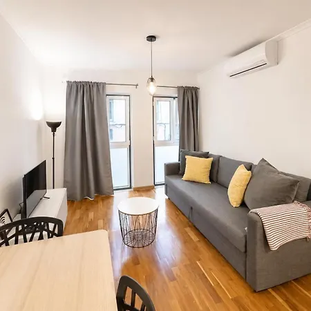 Historic Charm - Prime Location & Parking Διαμέρισμα Lisboa